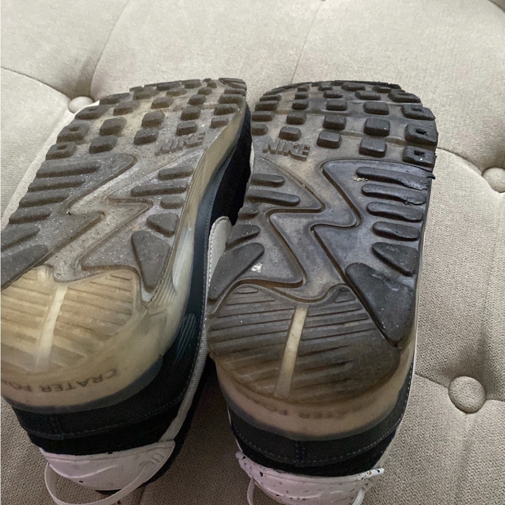 Nike - Picture 4 of 6